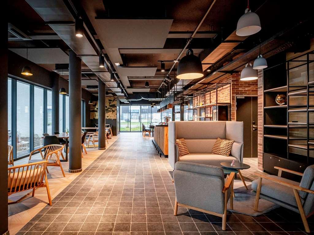 Ibis Styles Valenciennes Petite Foret Instalações foto